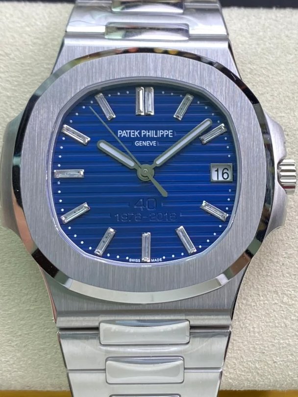 Patek Philippe Nautilus 40th Anniversary Platinum Edition (Ref. 5711/1P)